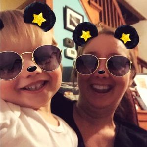 Meet your Posher, Holly